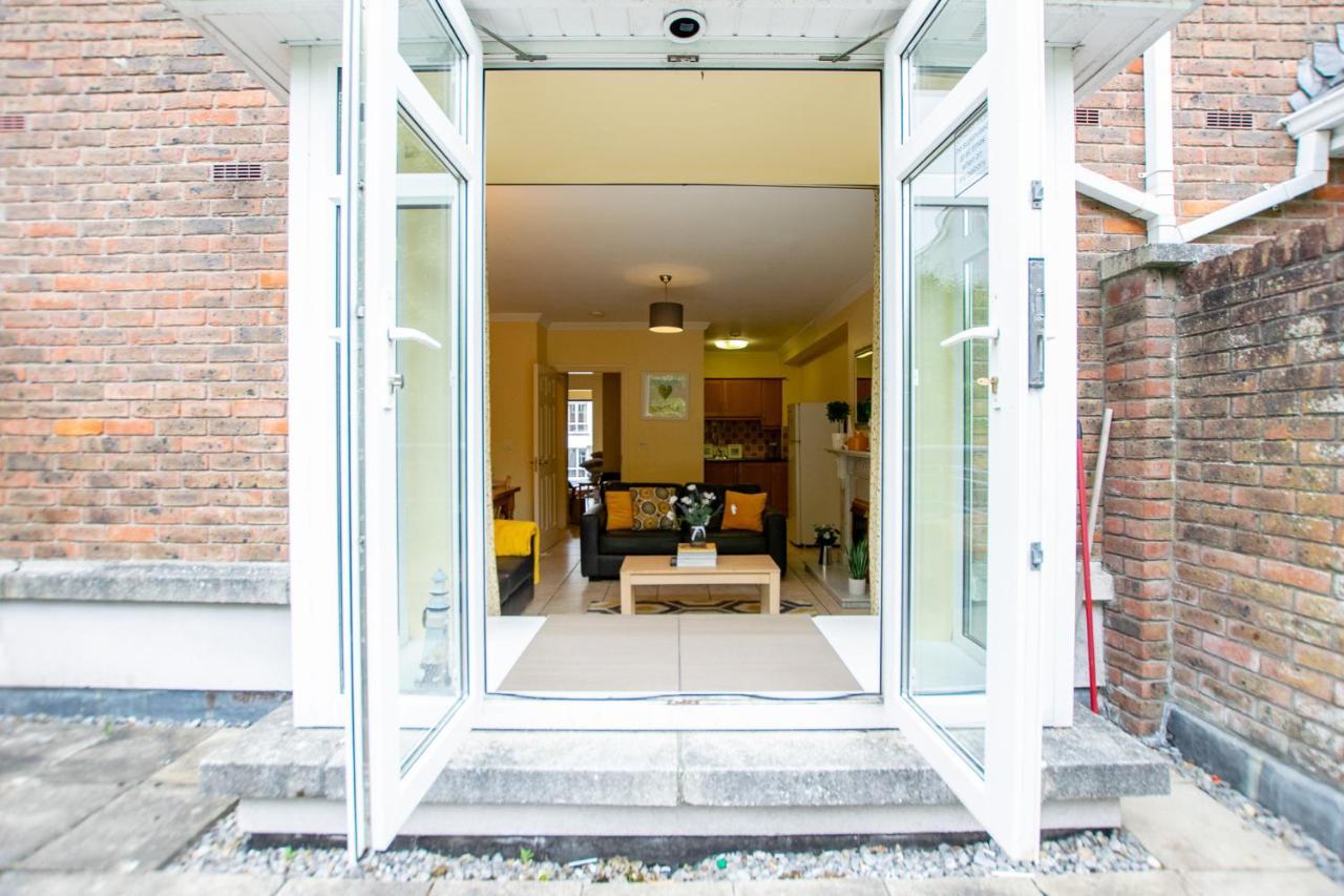 126 - Gort Na Coiribe 4 Bedroom Duplex, By Shortstays ゴールウェイ エクステリア 写真