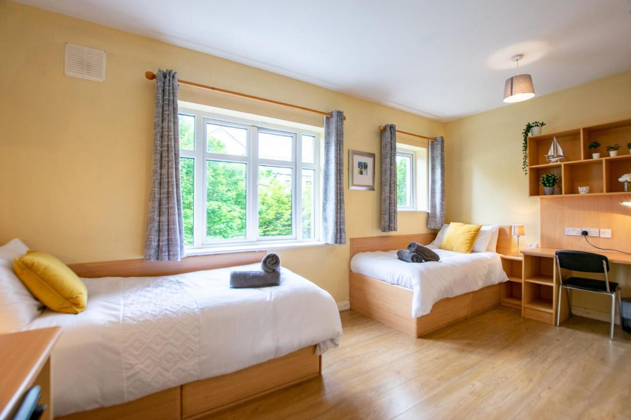 126 - Gort Na Coiribe 4 Bedroom Duplex, By Shortstays ゴールウェイ エクステリア 写真